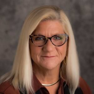 Meet your Posher, Lori